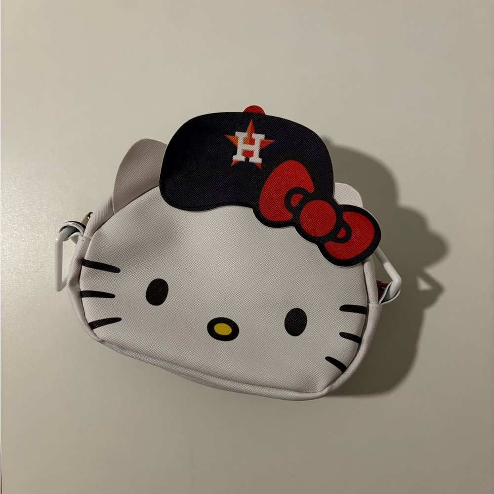 Hello Kitty White and Orange Crossbody Bag
